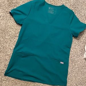 Figs Hunter Green XS Casma top